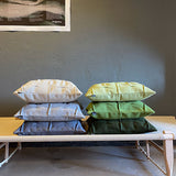 Wollkissen / Kissenbezug aus Merinowolle Burel Factory 'Cross Draped' blattgrün 50x50