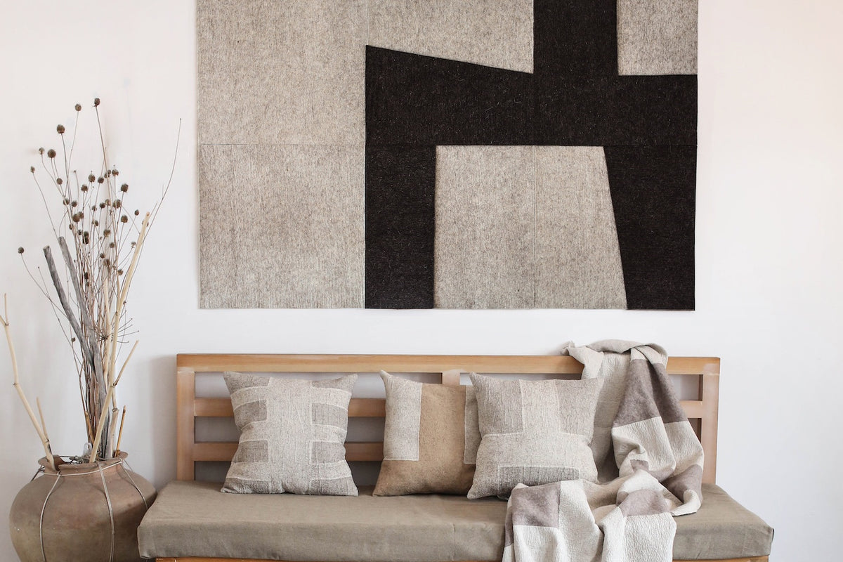 Tumar Heimtextilien aus bester Wolle: Tagesdecken, Teppiche, Kissen