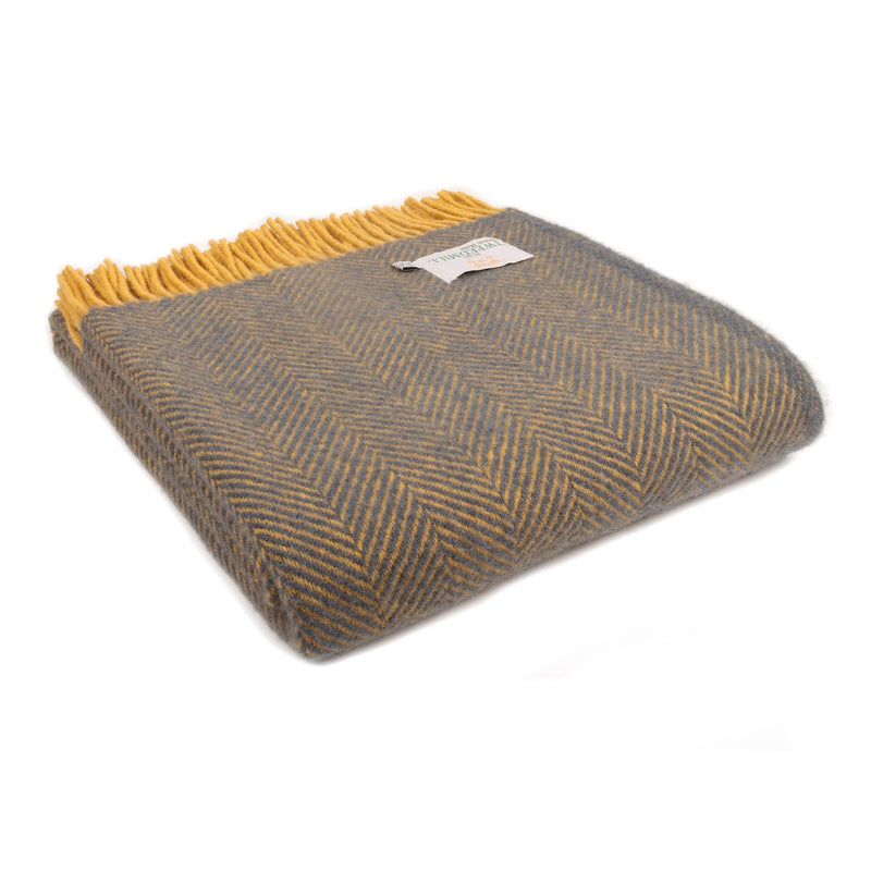 Wolldecke / Plaid aus Wolle Tweedmill 'Herringbone' Navy & Mustard 150x183