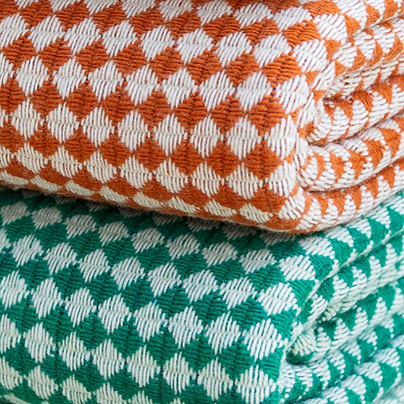 Wolldecke / Plaid aus Merinowolle Burel Factory 'Azulejo Mini' grün 130x180